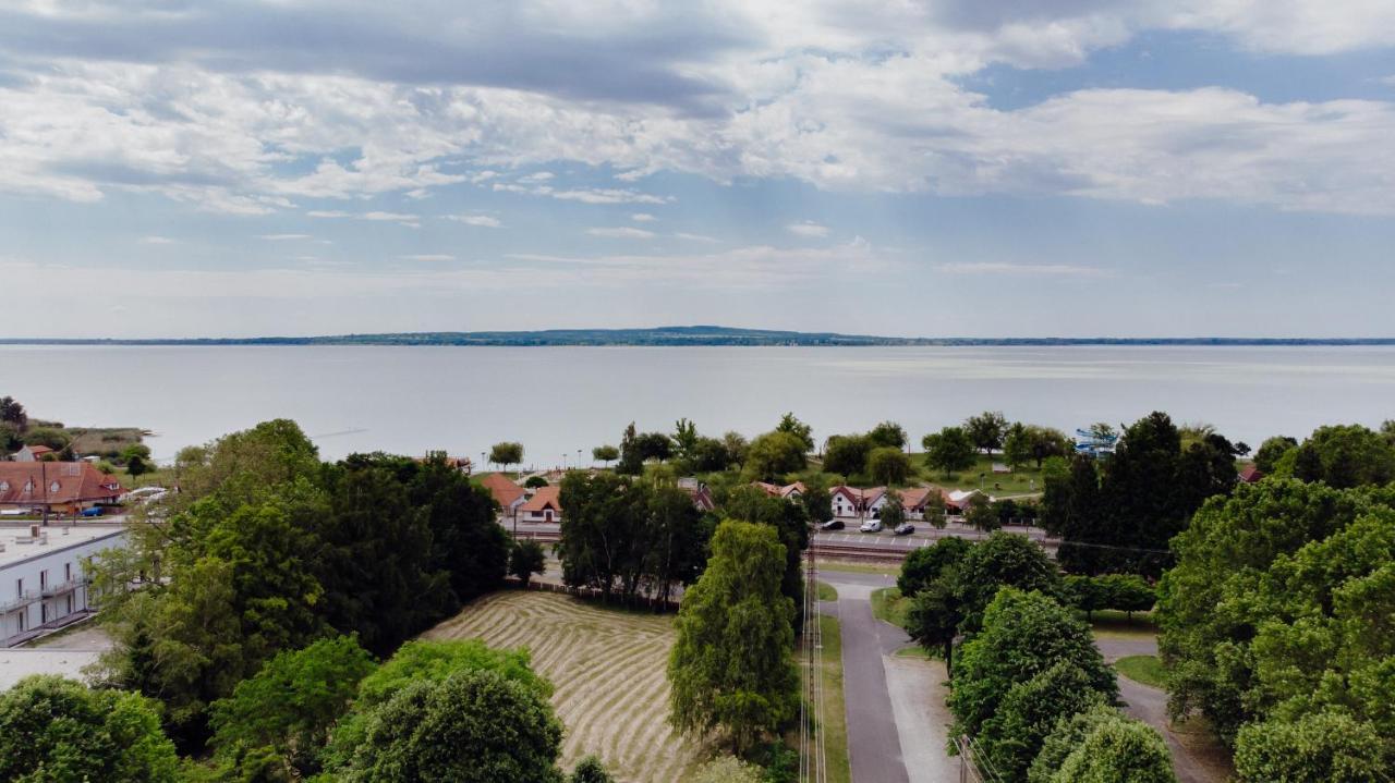 Nyirfa Apartman Вонярквашеги Екстериор снимка